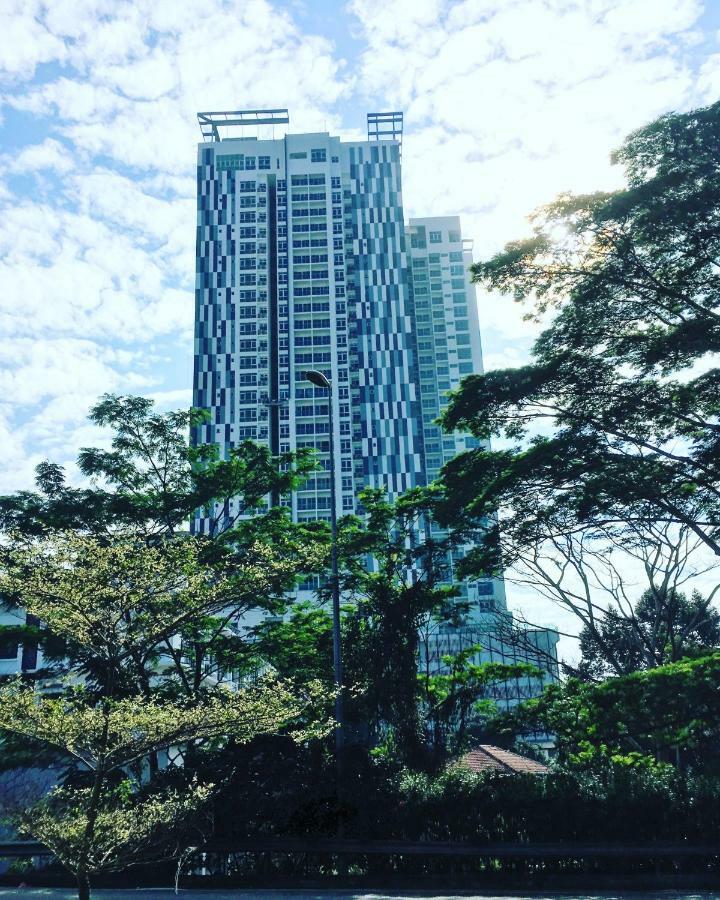 Homestay Jb-singapore Paragon Homestay Johor Bahru